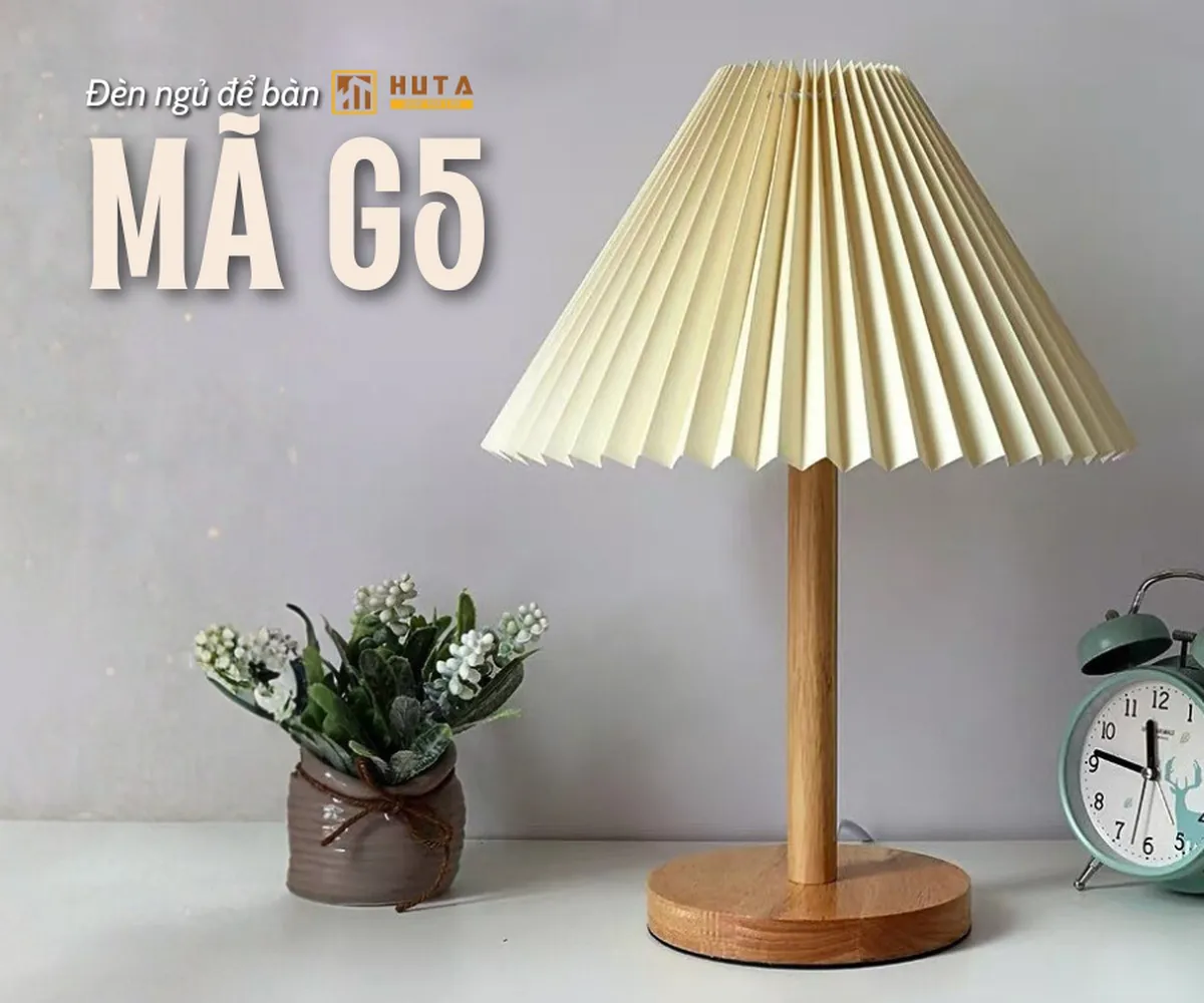 Đèn Ngủ Để bàn HUTA Light For Life Thân Gỗ Mã G5
