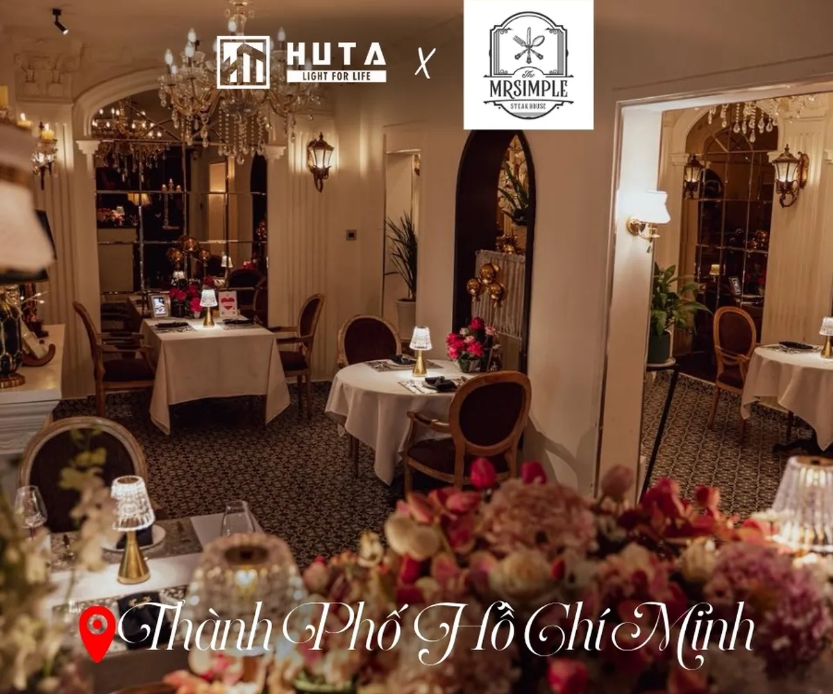 Hình Ảnh Đèn Bàn Ăn Tại Nhà hàng Mrsimple Steakhouse