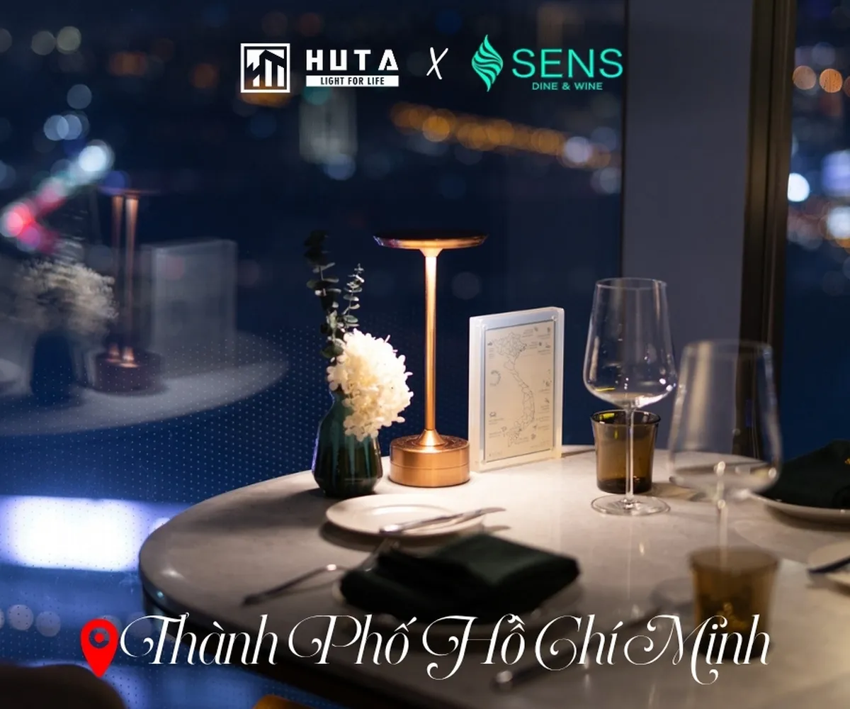 Hình Ảnh Đèn Bàn Ăn Tại SENS - Dine & Wine