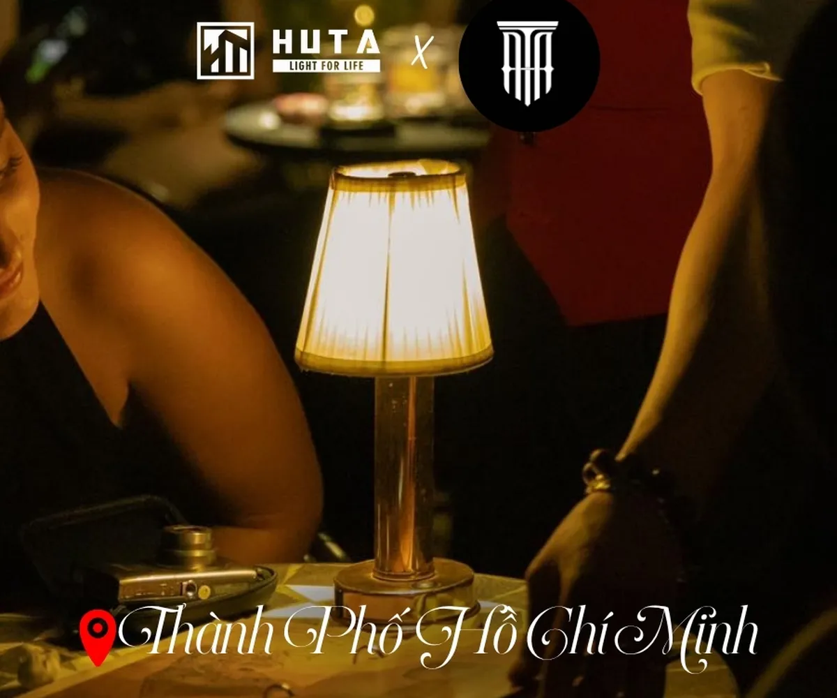 Hình Ảnh Đèn Bàn Led Tại The Hammond