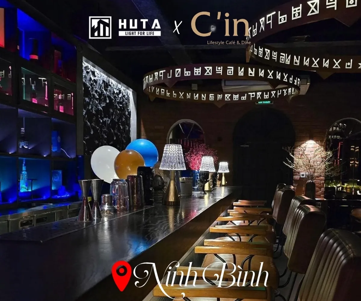 Hình Ảnh Đèn Bàn Led Tại C'in - Lifestyle Café and Dine