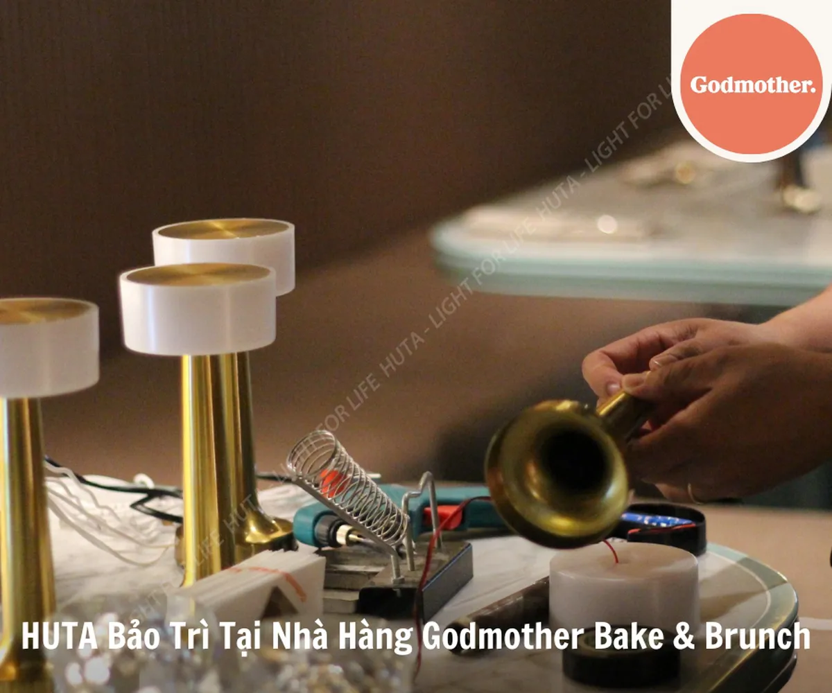 HUTA Bảo Trì Tại Godmother Bake & Brunch
