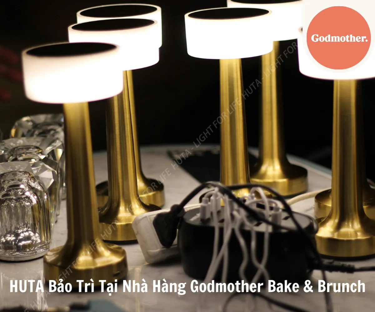 HUTA Bảo Trì Tại Godmother Bake & Brunch