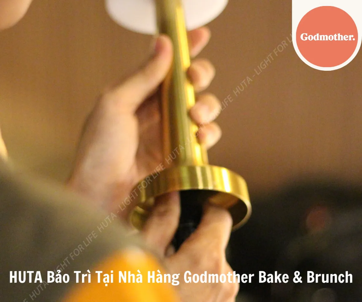 HUTA Bảo Trì Tại Godmother Bake & Brunch