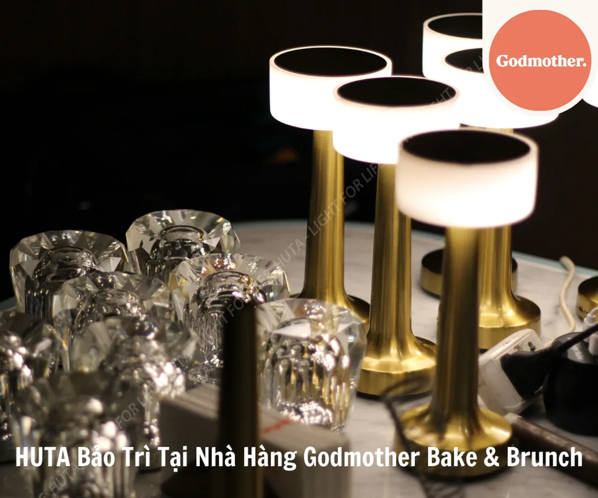 HUTA Bảo Trì Tại Godmother Bake & Brunch