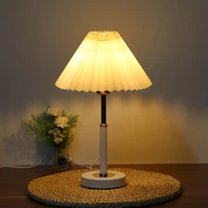 Đèn Ngủ Để Bàn Xếp Ly HUTA Light For Life T9 Kiểu Dáng Châu Âu, Điều Chỉnh Độ Sáng Decor Phòng Ngủ