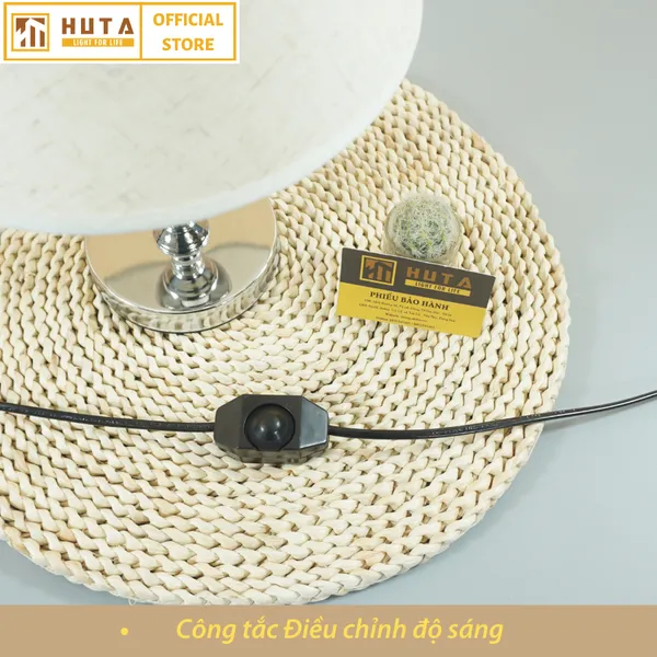 Đèn Ngủ Để Bàn Thép HUTA T7
