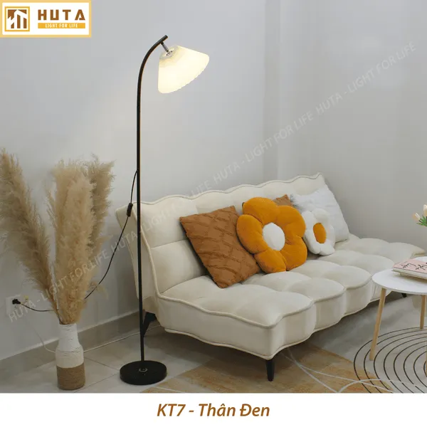 Đèn Cây Đứng Decor HUTA KT7 Thân Kim Loại, Chao Xếp Ly, Điều Chỉnh Ánh Sáng Vàng