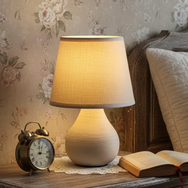 Đèn Ngủ Để Bàn HUTA Light For Life S1 Điều Chỉnh Độ Sáng, Ánh Sáng Vàng, Bảo Hành 24 Tháng