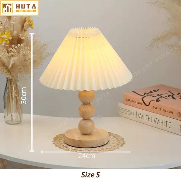 Đèn Ngủ Để Bàn HUTA Mã G7 Thân Gỗ Chắc Chắn, Chao Xếp Ly Vintage, 3 Màu Ánh Sáng