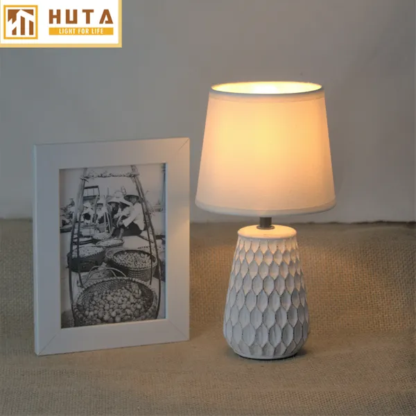 Đèn Ngủ Để Bàn Sứ HUTA S4