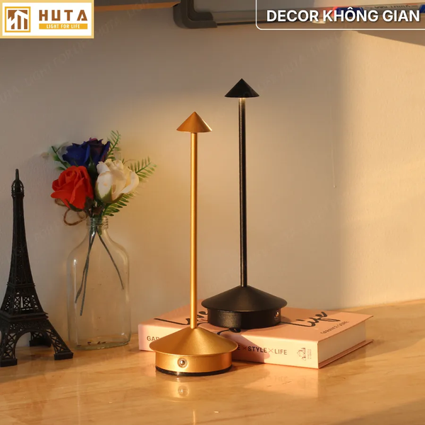 Đèn Bàn Cảm Ứng Hiện Đại HUTA Light For Life TAMGIAC Bảo Hành 18 Tháng, Điều Chỉnh Độ Sáng