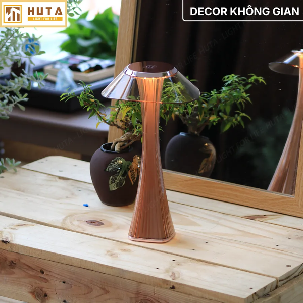 Đèn Bàn Pin Sạc HUTA Light For Life ET1 Kim Loại Sơn Tĩnh Điện, Bảo Hành 18 Tháng