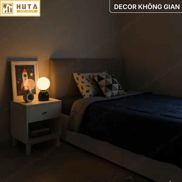 Đèn Ngủ Để Bàn Mặt Trăng In 3D HUTA MT2 Thân Gốm Sứ, Điều Chỉnh Độ Sáng, Ba Màu Sáng