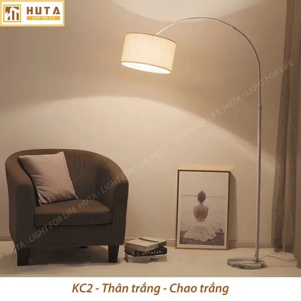 Đèn Cây Đứng HUTA Light For Life KC02 Thân Thép Chống Gỉ, Bóng Led Ánh Sáng Vàng