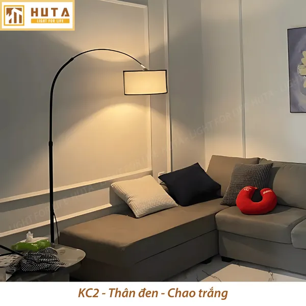 Đèn Cây Đứng HUTA Light For Life KC02 Thân Thép Chống Gỉ, Bóng Led Ánh Sáng Vàng