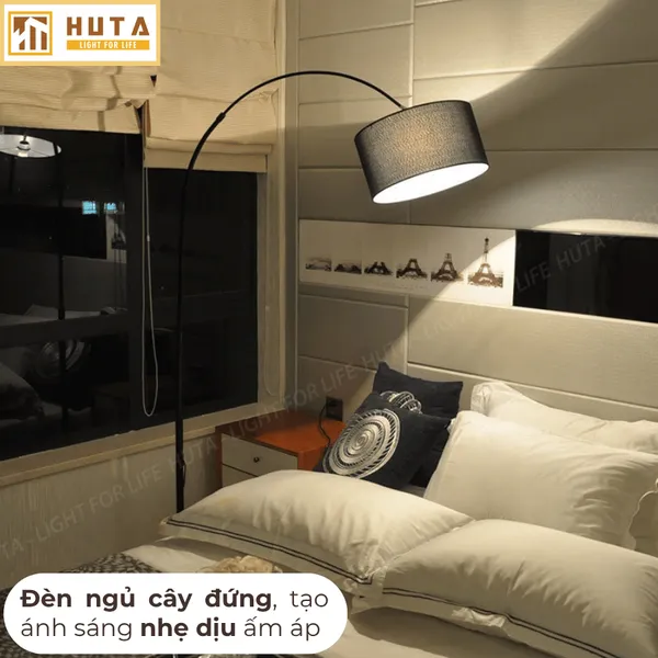 Đèn Cây Đứng HUTA Light For Life KC02 Thân Thép Chống Gỉ, Bóng Led Ánh Sáng Vàng