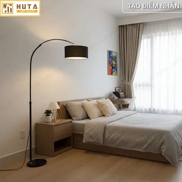 Đèn Cây Đứng HUTA Light For Life KC2 Thân Thép Chống Gỉ, Bóng Led Ánh Sáng Vàng