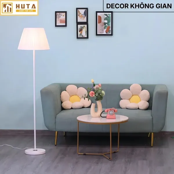 Đèn Cây Đứng Decor HUTA Light For Life KT1 Thân Kim Loại, Chao Xếp Ly,  Điều Chỉnh Ánh Sáng Vàng