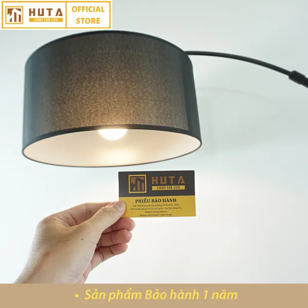 Đèn Cây Đứng HUTA KC2 Thân Thép Chống Gỉ, Bóng Led Ánh Sáng Vàng
