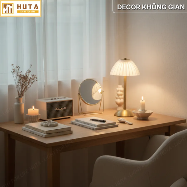 Đèn Bàn Cảm Ứng Hiện Đại HUTA Light For Life RESDUNON Tăng Giảm Độ Sáng, Thiết Kế Hiện Đại
