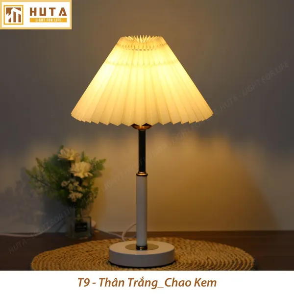 Đèn ngủ để bàn xếp ly HUTA Light For Life T9 kiểu dáng châu âu, điều chỉnh độ sáng decor phòng ngủ