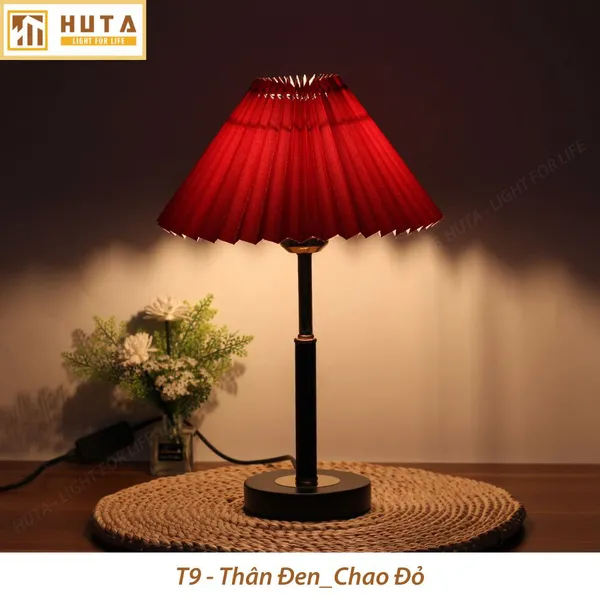 Đèn ngủ để bàn xếp ly HUTA Light For Life T9 kiểu dáng châu âu, điều chỉnh độ sáng decor phòng ngủ