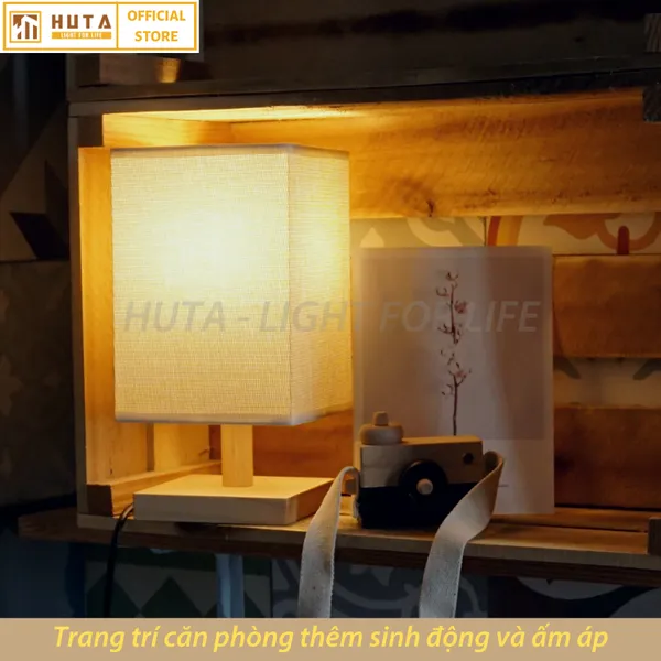 Đèn Ngủ Để Bàn Gỗ HUTA G3 Điều Chỉnh Độ Sáng, Đầu Cắm Điện 2 Chấu 220v, Ánh Sáng Vàng