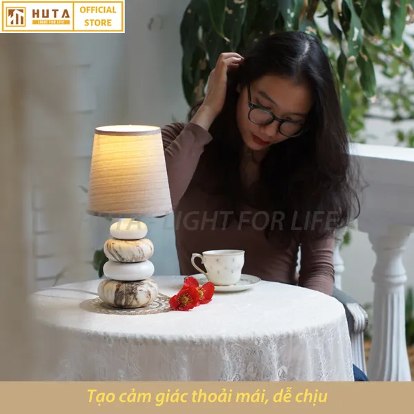 Đèn Ngủ Để Bàn Sứ HUTA S12