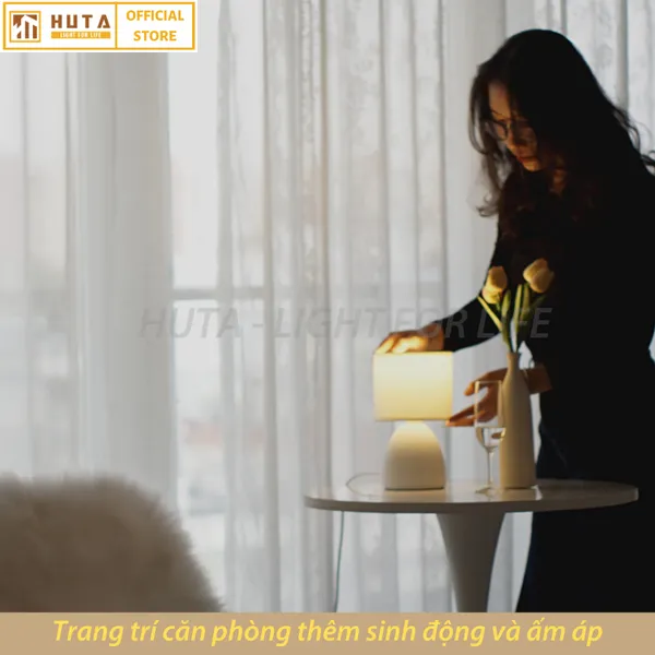 Đèn Ngủ Để Bàn Sứ HUTA S2 Decor Phòng Ngủ, Điều Chỉnh Độ Sáng, Ánh Sáng Vàng