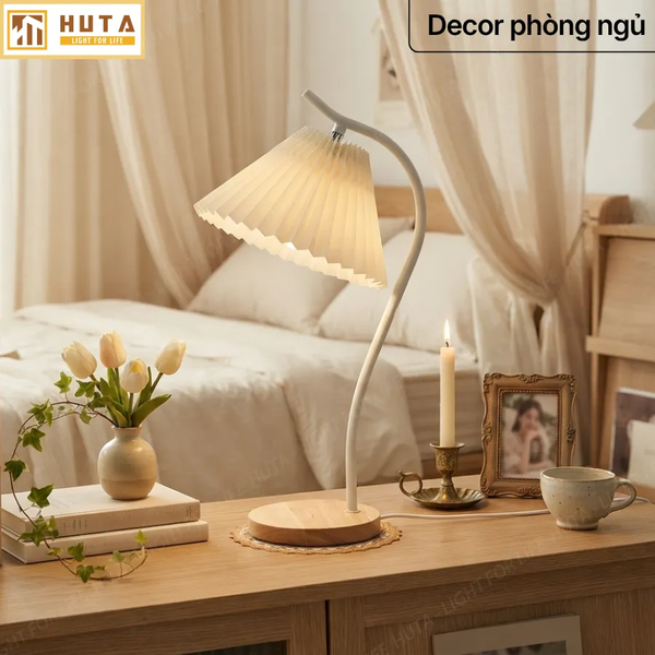 Đèn Ngủ Để Bàn HUTA Light For Life Mã T14 Thân Kim Loại, Điều Chỉnh Ánh Sáng Vàng, Decor Phòng Ngủ