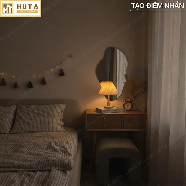 Đèn Ngủ Để Bàn HUTA Light For Life G5 Điều Chỉnh Độ Sáng, Bóng Led Sáng Vàng, Bảo Hành 24 Tháng  