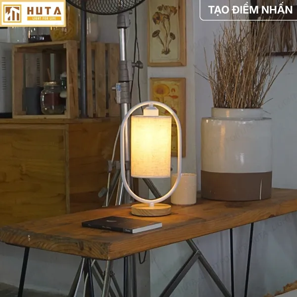 Đèn Ngủ Để Bàn Gỗ HUTA Light For Life G06 Điều Chỉnh Độ Sáng, Ánh Sáng Vàng, Bảo Hành 24 Tháng