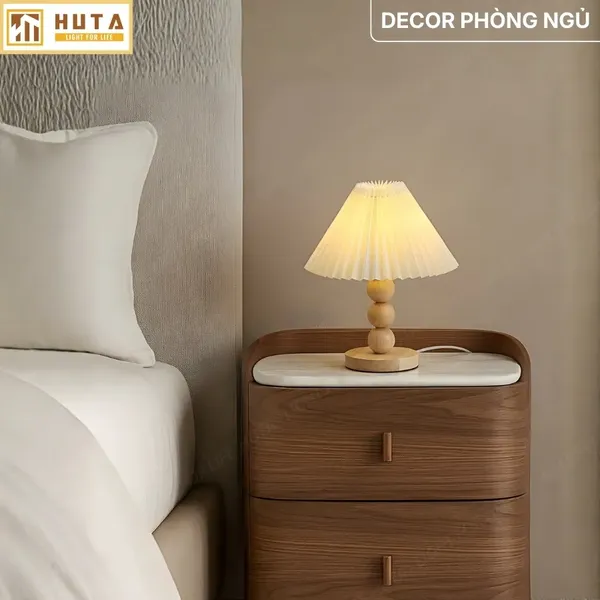 Đèn Ngủ Để Bàn HUTA Light For Life G7 Thân Gỗ Chắc Chắn, Chao Xếp Ly Vintage, 3 Màu Ánh Sáng
