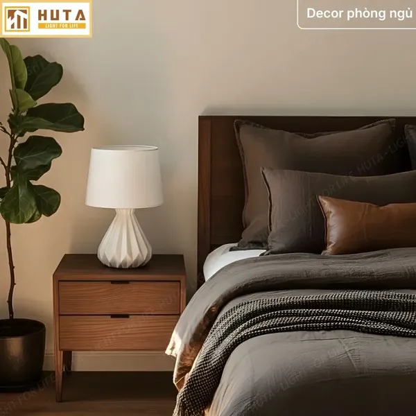 Đèn Ngủ Để Bàn HUTA Light For Life S13 Điều Chỉnh Độ Sáng, Ánh Sáng Vàng, Bảo Hành 24 Tháng