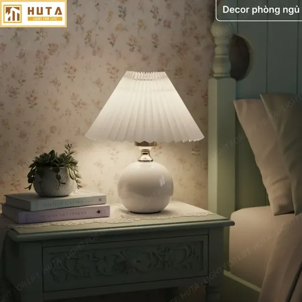 Đèn Ngủ Để Bàn HUTA Light For Life S8 Ánh Sáng Vàng, Tiết Kiệm Điện, Bảo Hành 24 tháng