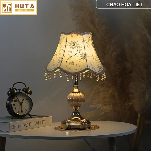 Đèn Ngủ Để Bàn HUTA Light For Life CD1 Điều Chỉnh Độ Sáng, Bóng Led Sáng Vàng Tiết Kiệm Điện Năng