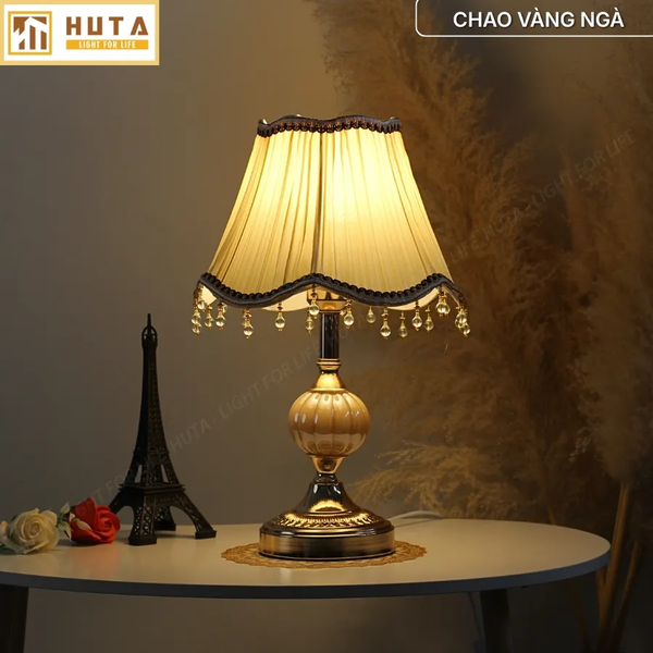 Đèn Ngủ Để Bàn HUTA Light For Life CD1 Điều Chỉnh Độ Sáng, Bóng Led Sáng Vàng Tiết Kiệm Điện Năng