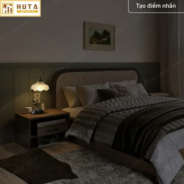 Đèn Ngủ Để Bàn HUTA Light For Life CD2 Trang Trí Phong Cách Cổ Điển, Điều Chỉnh 3 Mức Sáng