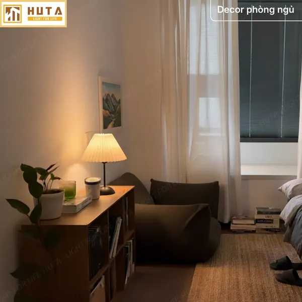 Đèn Ngủ Để Bàn HUTA Light For Life T13 Trang Trí Phong Cách Hàn Quốc, Điều Chỉnh 3 Mức Sáng