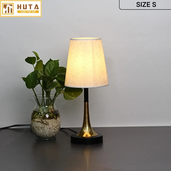 Đèn Ngủ Để bàn HUTA Light For Life T5 Sang Trọng Điều Chỉnh Độ Sáng, Bóng Led Sáng Vàng  