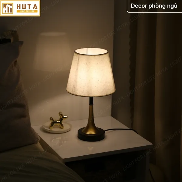 Đèn Ngủ Để bàn HUTA Light For Life T5 Sang Trọng Điều Chỉnh Độ Sáng, Bóng Led Sáng Vàng  