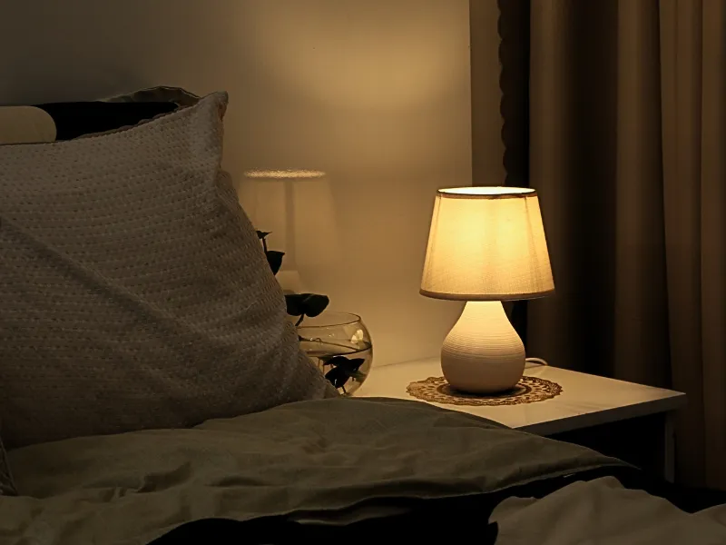 Top 5 Đèn Ngủ Để Bàn Được Ưa Chuộng Trong Phòng Ngủ Minimalism