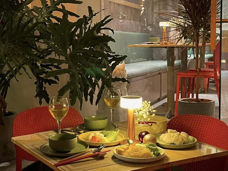 Test đèn quán bar, nhà hàng miễn phí - Hợp mới mua