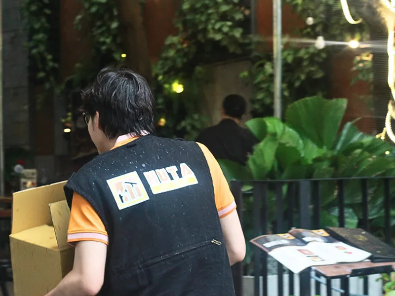 Setup Đèn Quán Bar, Nhà Hàng Miễn Phí - Trải Nghiệm Không Mua Cũng Không Lo 