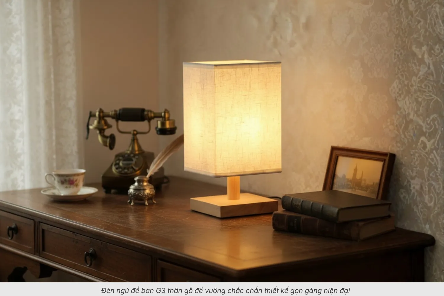 2.3 Đèn ngủ để bàn thân gỗ G3 – Dáng vuông hiện đại