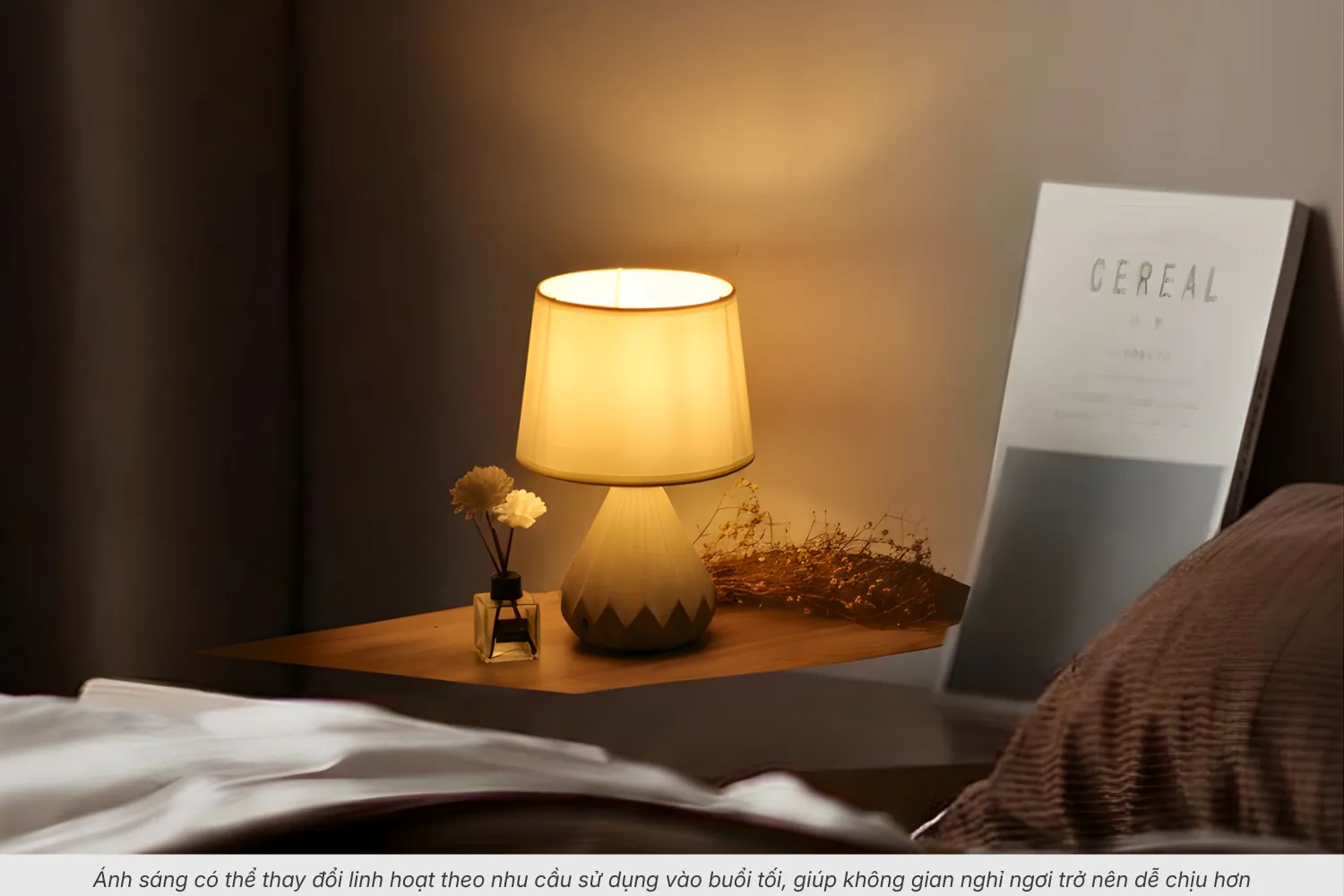 2.4 Đèn Phòng Ngủ S13 – Chất Liệu Gốm Sứ Trang Nhã