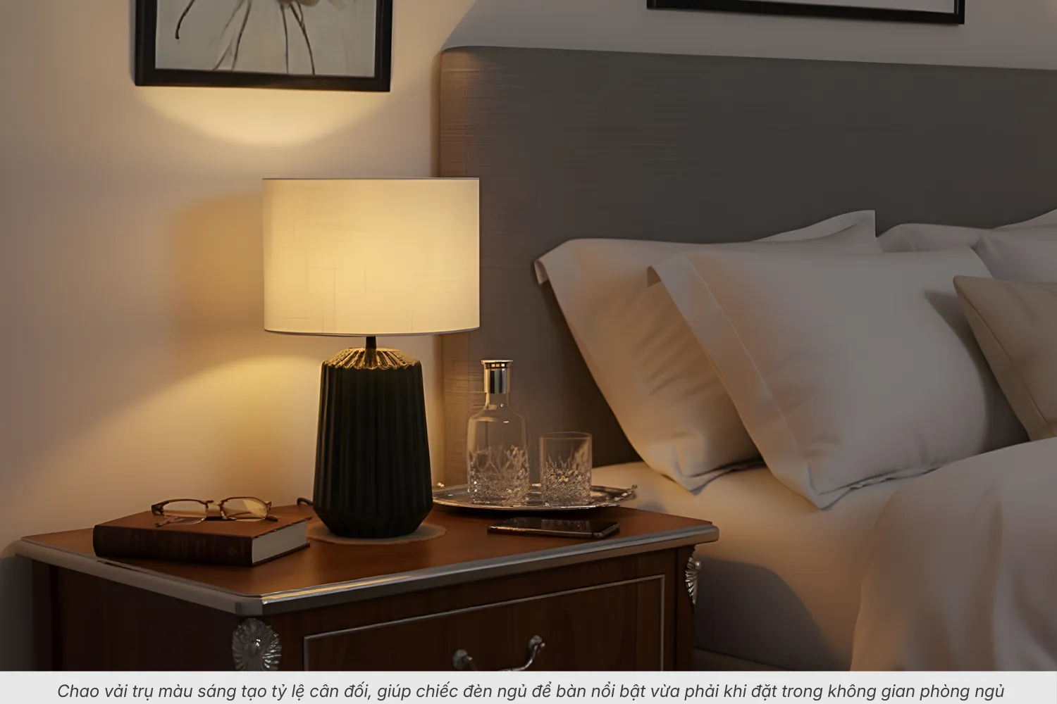 2.7 Đèn Ngủ Để Bàn S17 – Thân Gốm Sứ Chao Ép Nhựa