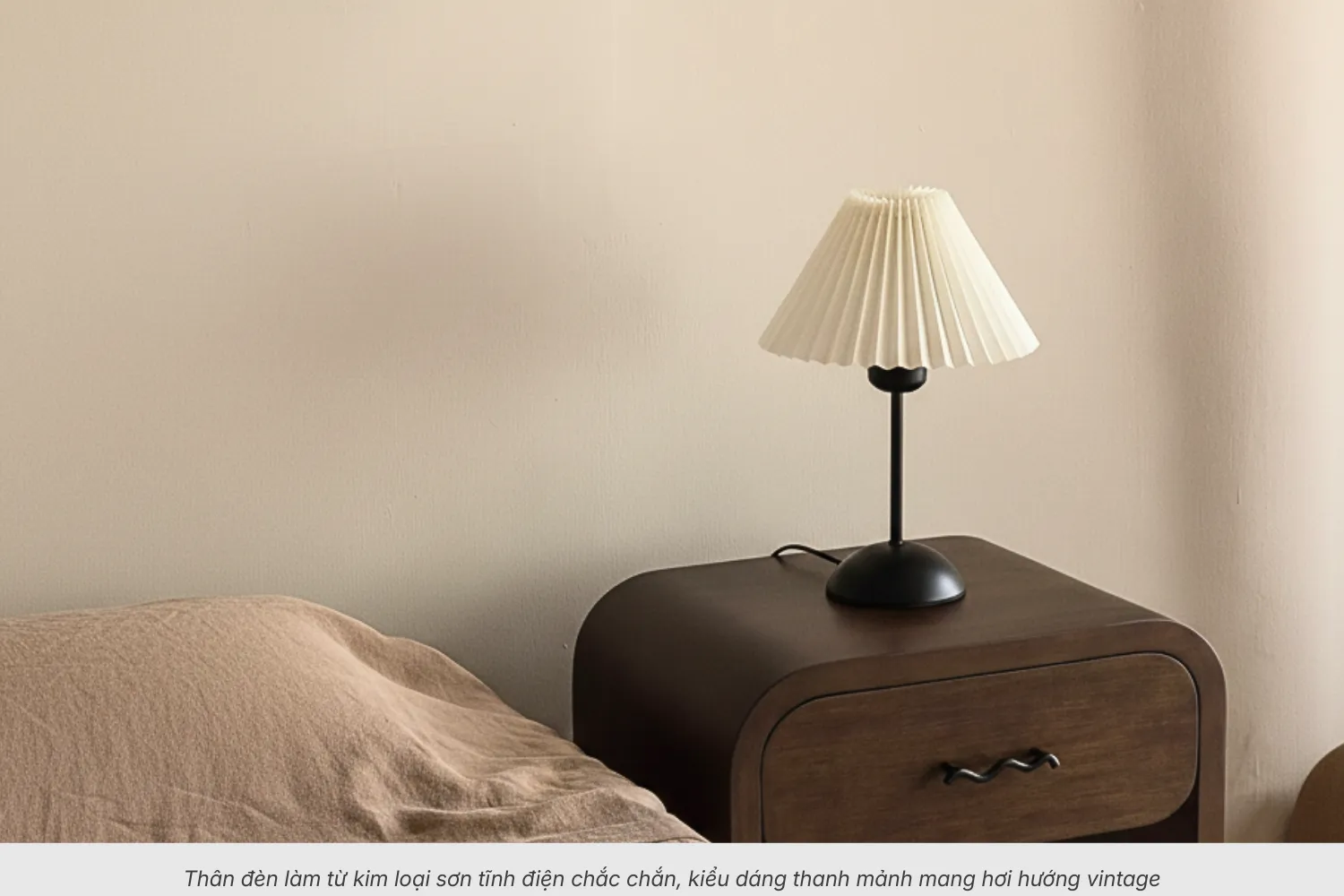 2.9 Đèn Phòng Ngủ T13 – Chao Xếp Ly Hàn Quốc