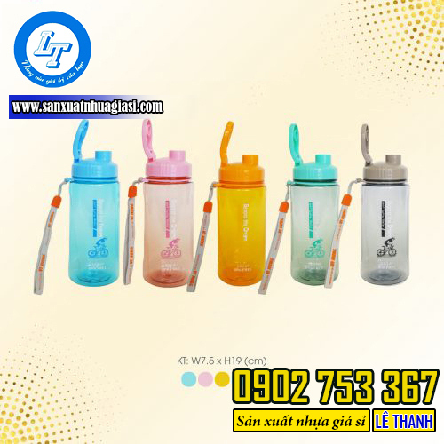 Bình nhựa uống nước đủ màu Bình nhựa uống nước đủ màu